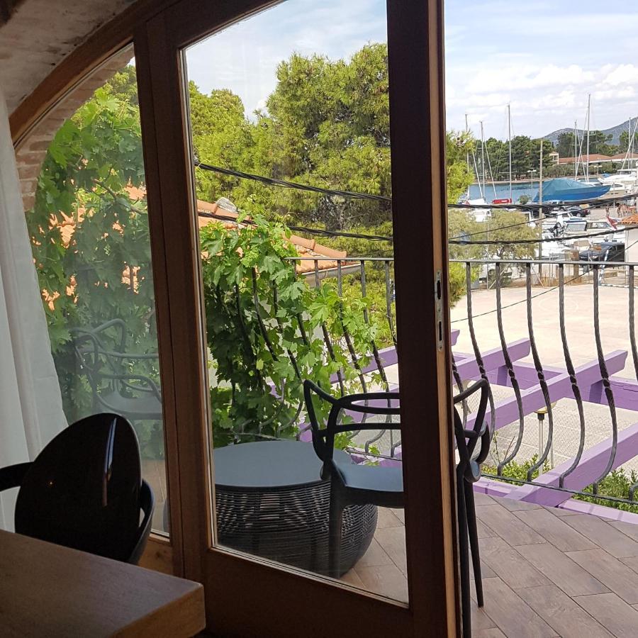 شقة Jardin Kapetanova Kuca Veli Iž المظهر الخارجي الصورة